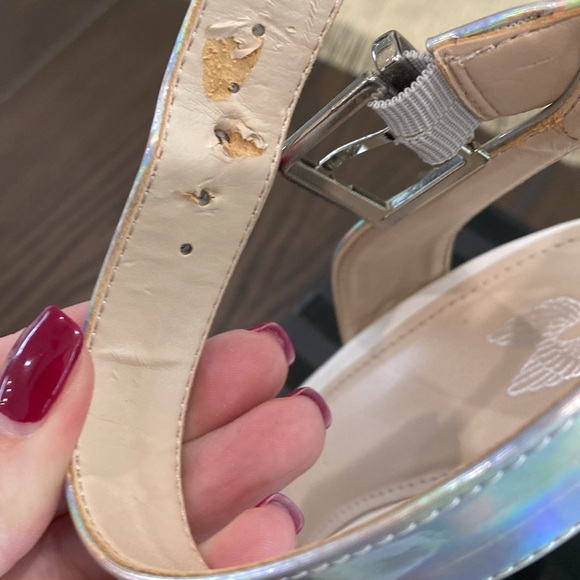 Victoria’s Secret Vintage White Leather Stilettos - Picture 6 of 12